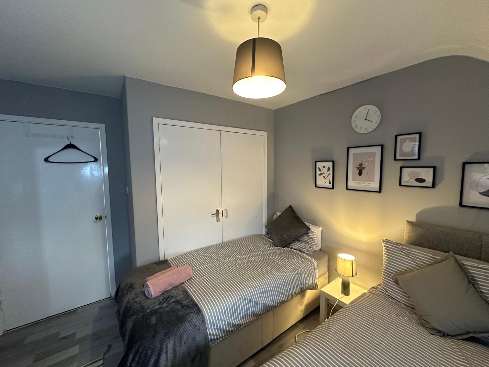 Wembley Serviced Apartment, 20Mins From Central ลอนดอน ภายนอก รูปภาพ