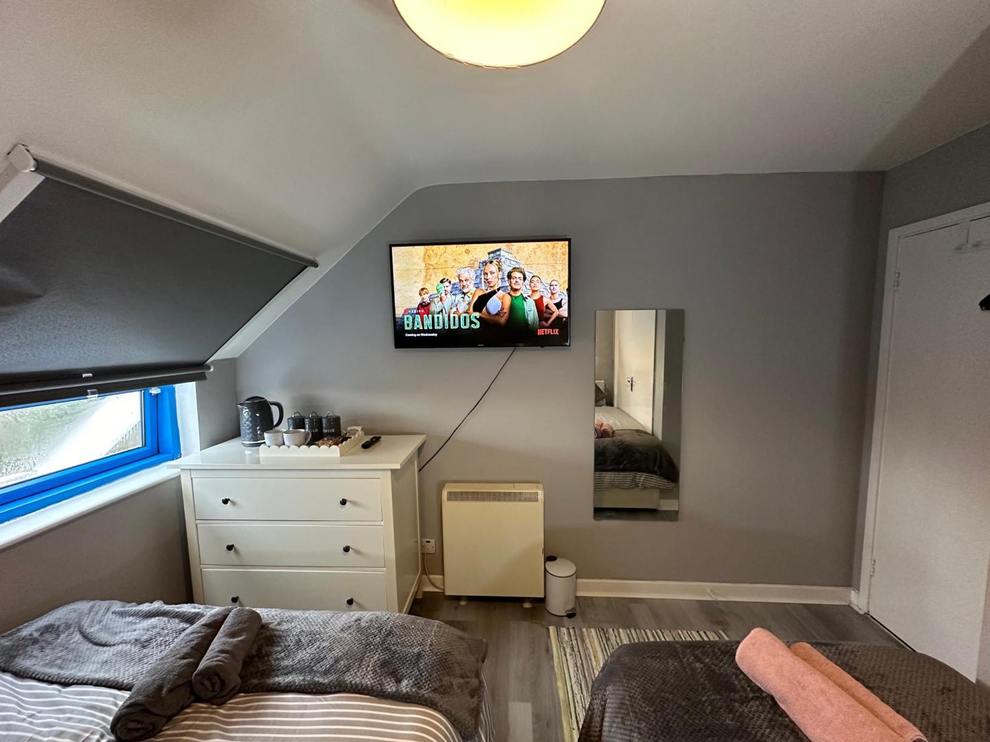 Wembley Serviced Apartment, 20Mins From Central ลอนดอน ภายนอก รูปภาพ